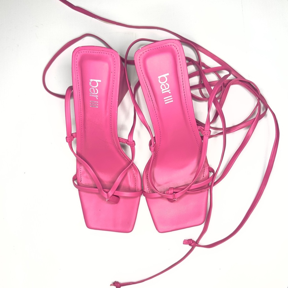 Bar III Alana Hot Pink Thong Tie up Chunky Geo Block Heels Sandals Womens Size 6